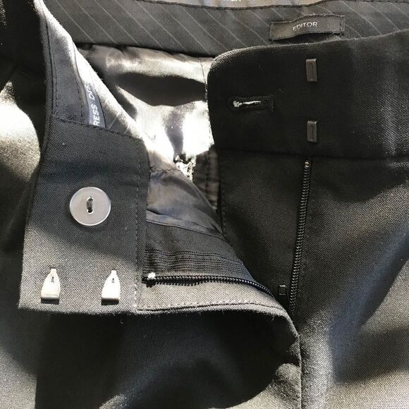 Express Design Studio Editor Shorts - Picture 8 of 8